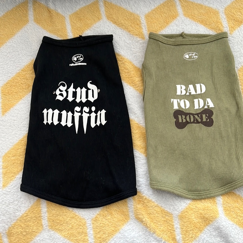 Two short sleeve dog T-shirt